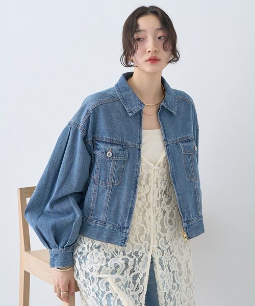 earth music&ecology(アースミュージックアンドエコロジー)の「ショートジップデニムジャケット(デニムジャケット・レディース・ライトインディゴブルー/インディゴブルー・FREE)」の10枚目の写真