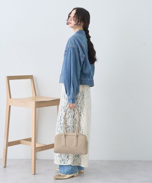 earth music&ecology(アースミュージックアンドエコロジー)の「ショートジップデニムジャケット(デニムジャケット・レディース・ライトインディゴブルー/インディゴブルー・FREE)」の12枚目の写真