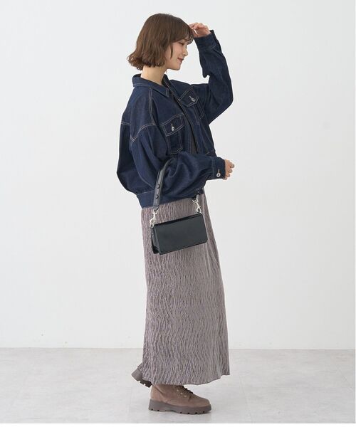 earth music&ecology(アースミュージックアンドエコロジー)の「ショートジップデニムジャケット(デニムジャケット・レディース・ライトインディゴブルー/インディゴブルー・FREE)」の21枚目の写真