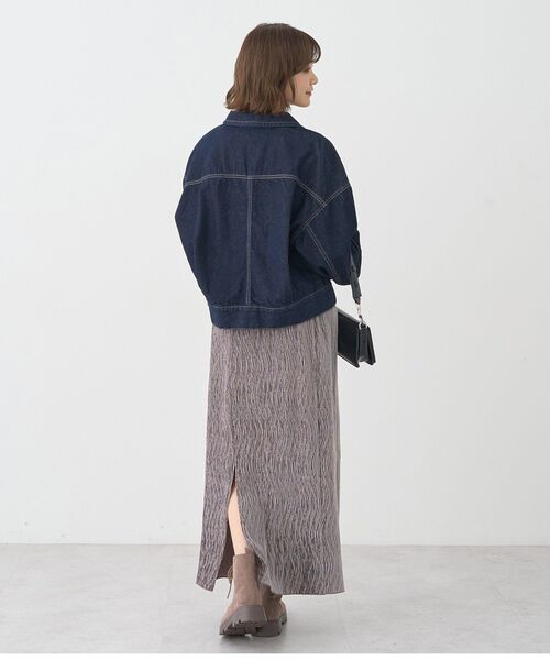 earth music&ecology(アースミュージックアンドエコロジー)の「ショートジップデニムジャケット(デニムジャケット・レディース・ライトインディゴブルー/インディゴブルー・FREE)」の22枚目の写真