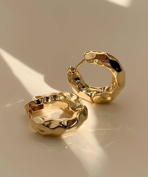 shopnikoniko（ショップニコニコ）の「凸凹テクスチャー リングフープピアス（ピアス（両耳用）・レディース・シルバー/ゴールド・フリー）」の18枚目の写真