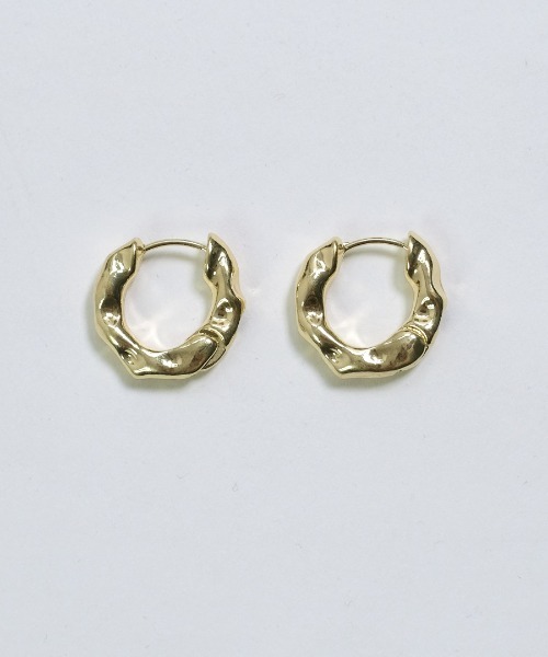 shopnikoniko（ショップニコニコ）の「凸凹テクスチャー リングフープピアス（ピアス（両耳用）・レディース・シルバー/ゴールド・フリー）」の7枚目の写真
