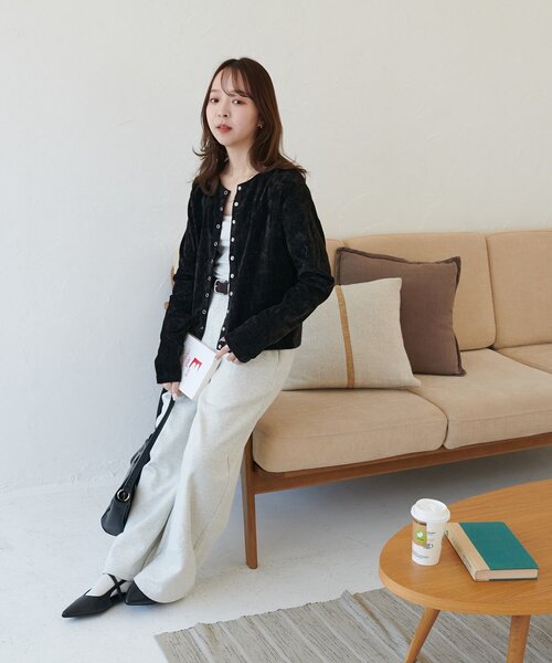 DISCOAT（ディスコート）の「杢ベロアアンサンブル（アンサンブル・レディース・ブラック/ブルー/ホワイト系その他/ブラウン・FREE）」の5枚目の写真