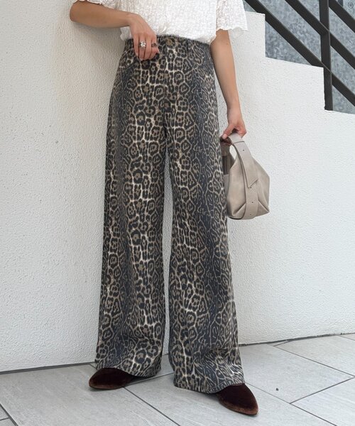 WILLOW（ウィロー）の「【willow】断ち切りワイドデニム（デニムパンツ・レディース・ベージュ/ブラック・ONE SIZE）」の2枚目の写真