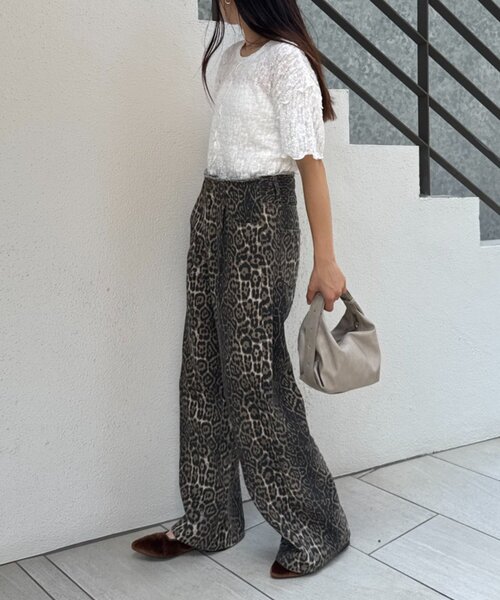 WILLOW（ウィロー）の「【willow】断ち切りワイドデニム（デニムパンツ・レディース・ベージュ/ブラック・ONE SIZE）」の17枚目の写真