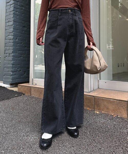 WILLOW（ウィロー）の「【willow】断ち切りワイドデニム（デニムパンツ・レディース・ベージュ/ブラック・ONE SIZE）」の21枚目の写真