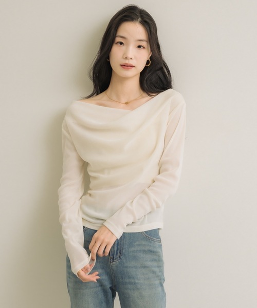 NEUNA（ヌナ）の「オフショルシアーベロアドレープトップス（Tシャツ/カットソー・レディース・アイボリー/チャコールグレー/ブラウン/ブラック・FREE）」の16枚目の写真