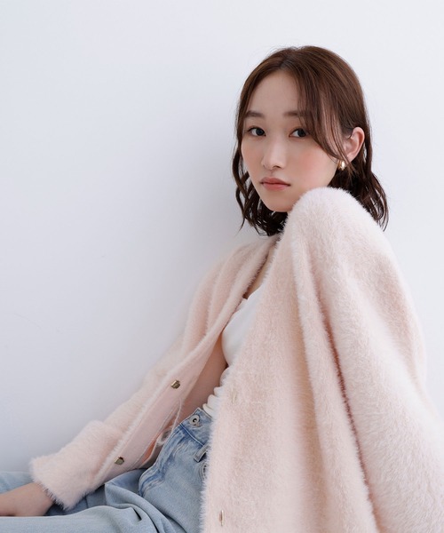 NATURAL BEAUTY BASIC(ナチュラルビューティーベーシック)の「◇Vネックシャギー接結コーディガン(カーディガン/ボレロ・レディース・ピンク/ベージュ/チャコールグレー・FREE)」の3枚目の写真