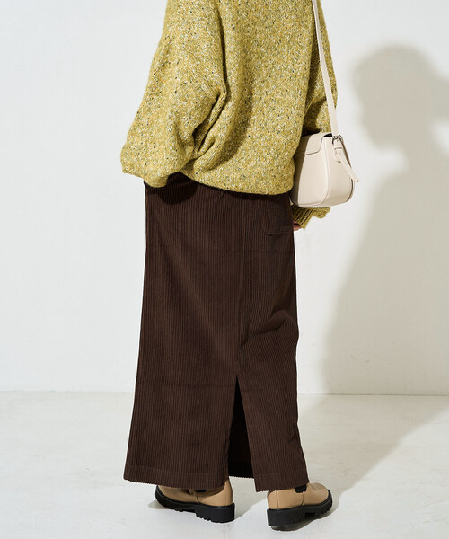 FREAK'S STORE(フリークスストア)の「限定展開 カット コーデュロイ スリット イージー スカート(スカート・レディース・ブラウン/ピンク/ベージュ/ブラック/ナチュラル/ブルー・SMALL/MEDIUM)」の17枚目の写真