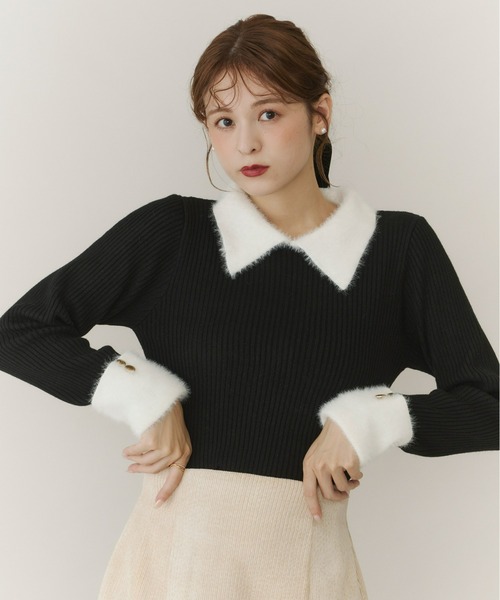 Olu.（オルドット）の「フェザーカラーゴールドボタンニット（ニット/セーター・レディース・ブラウン/ブラック/チャコールグレー・FREE）」の2枚目の写真