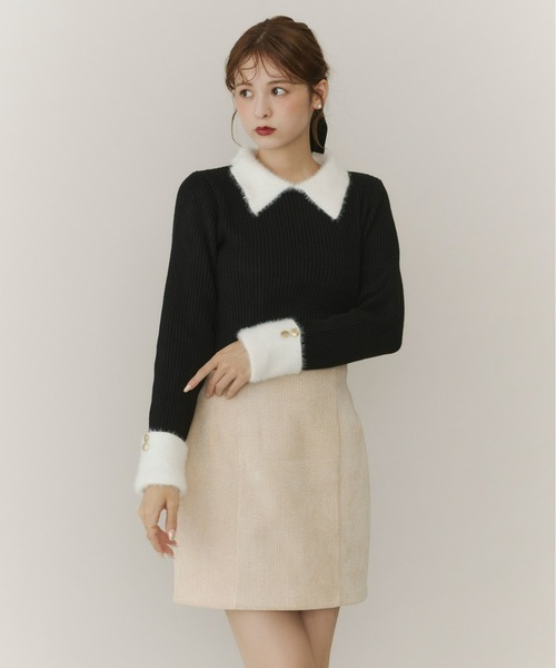 Olu.（オルドット）の「フェザーカラーゴールドボタンニット（ニット/セーター・レディース・ブラウン/ブラック/チャコールグレー・FREE）」の5枚目の写真