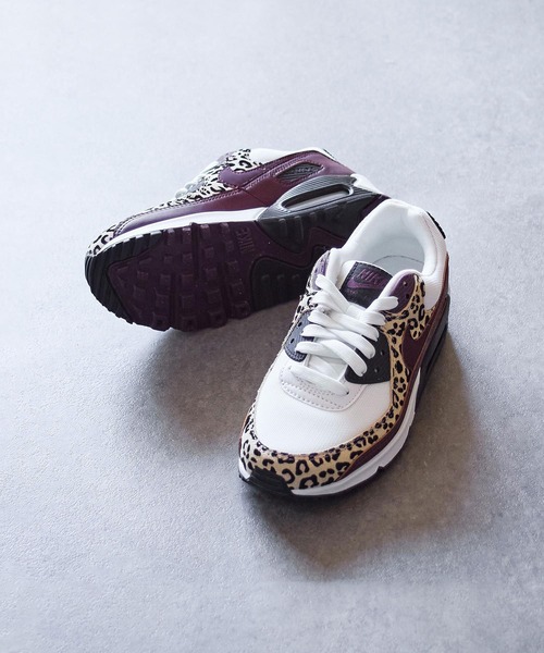 NIKE(ナイキ)の「(NIKE)AIRMAX 90(スニーカー・レディース・バーガンディー・25cm/23cm/24cm)」の3枚目の写真