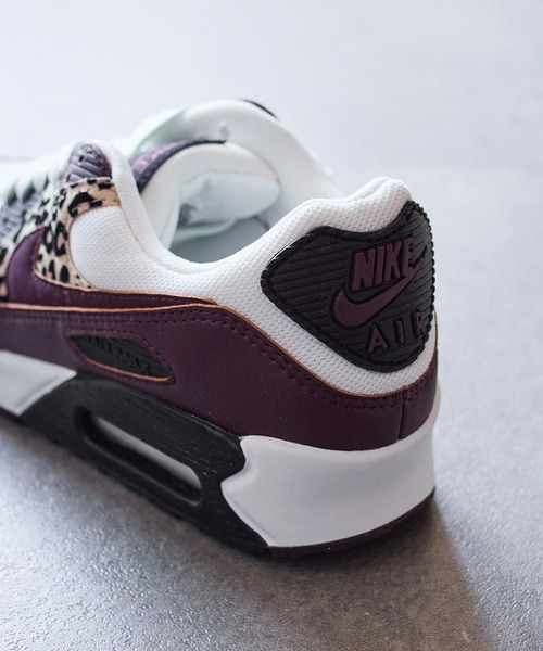 NIKE(ナイキ)の「(NIKE)AIRMAX 90(スニーカー・レディース・バーガンディー・25cm/23cm/24cm)」の6枚目の写真