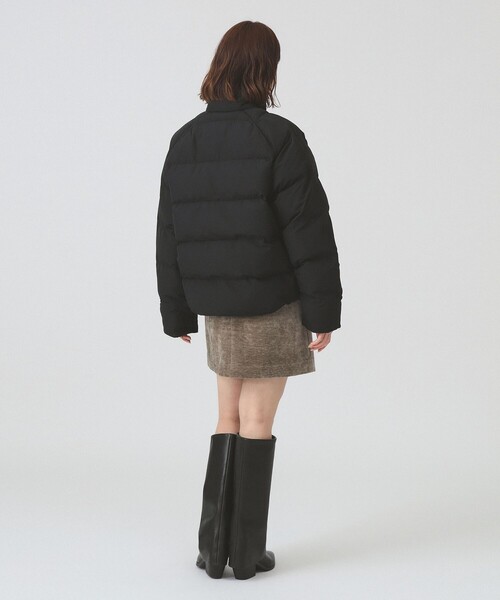 FRED PERRY(フレッドペリー)の「FRED PERRY / Raglan Sleeve Padded Jacket(ブルゾン・レディース・オフホワイト/ブラック・10)」の14枚目の写真