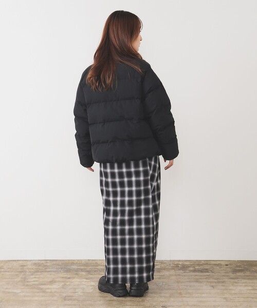 FRED PERRY(フレッドペリー)の「FRED PERRY / Raglan Sleeve Padded Jacket(ブルゾン・レディース・オフホワイト/ブラック・10)」の18枚目の写真
