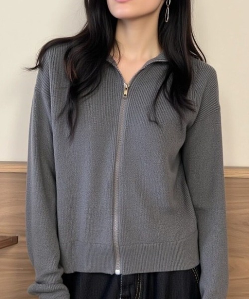 cammie(キャミー)の「フロントジップニット(ニット/セーター・レディース・ピンク/ブラック/アイボリー/グレー・F)」の3枚目の写真