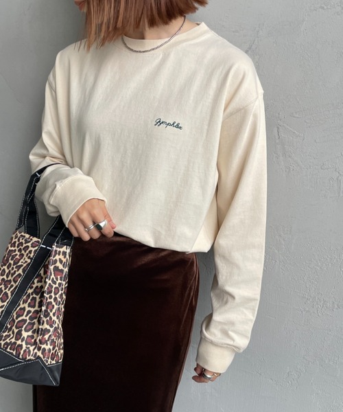 GYMPHLEX（ジムフレックス）の「【WEB限定】[GYMPHLEX/ジムフレックス] ロゴ刺繍 クルーネックロンT（Tシャツ/カットソー・レディース・キナリ/ネイビー/オフホワイト・14）」の3枚目の写真