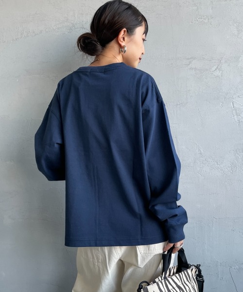 GYMPHLEX（ジムフレックス）の「【WEB限定】[GYMPHLEX/ジムフレックス] ロゴ刺繍 クルーネックロンT（Tシャツ/カットソー・レディース・キナリ/ネイビー/オフホワイト・14）」の13枚目の写真