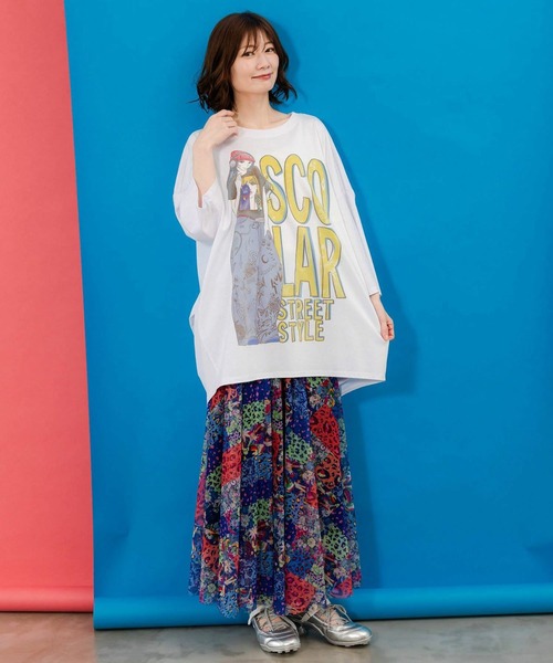 ScoLar（スカラー）の「ScoLar(スカラー) スカラースタイリング 女の子柄プルオーバー BIG Tシャツ（Tシャツ/カットソー・レディース・ブラウン/オフホワイト・MEDIUM）」の9枚目の写真