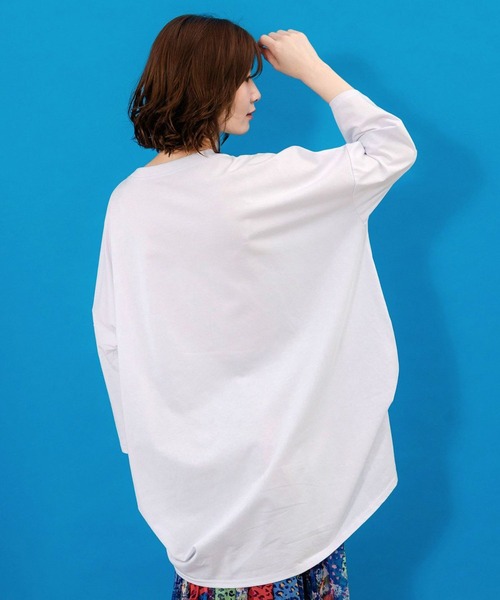 ScoLar（スカラー）の「ScoLar(スカラー) スカラースタイリング 女の子柄プルオーバー BIG Tシャツ（Tシャツ/カットソー・レディース・ブラウン/オフホワイト・MEDIUM）」の13枚目の写真