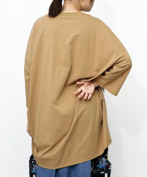 ScoLar（スカラー）の「ScoLar(スカラー) スカラースタイリング 女の子柄プルオーバー BIG Tシャツ（Tシャツ/カットソー・レディース・ブラウン/オフホワイト・MEDIUM）」の15枚目の写真