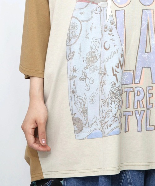 ScoLar（スカラー）の「ScoLar(スカラー) スカラースタイリング 女の子柄プルオーバー BIG Tシャツ（Tシャツ/カットソー・レディース・ブラウン/オフホワイト・MEDIUM）」の8枚目の写真