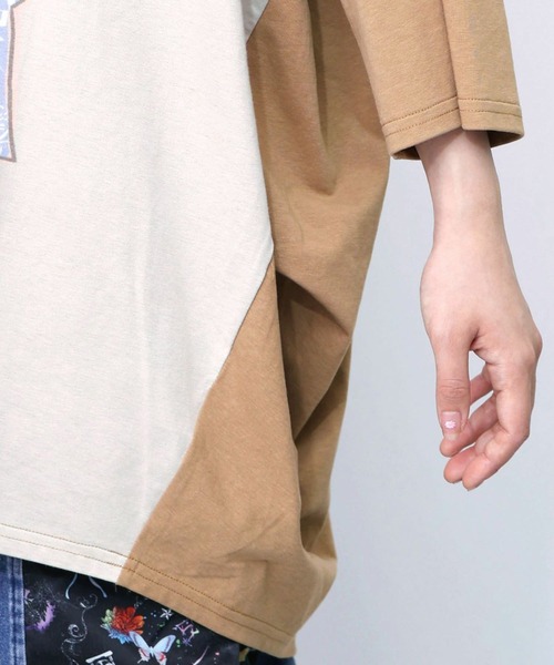 ScoLar（スカラー）の「ScoLar(スカラー) スカラースタイリング 女の子柄プルオーバー BIG Tシャツ（Tシャツ/カットソー・レディース・ブラウン/オフホワイト・MEDIUM）」の14枚目の写真