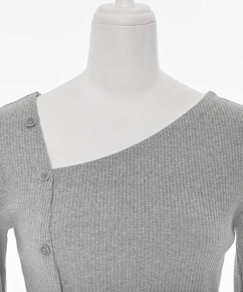 Narcissus（ナルシス）の「【チョーカー付き】アシンメトリーリブニット（ニット/セーター・レディース・グレー/ブラック・FREE）」の16枚目の写真
