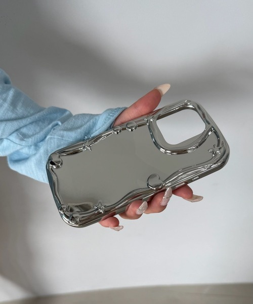 SANSeLF（サンセルフ）の「【SANSeLF】 メタリックスター ハートスマホケース シリコンソフト ミラー風デザイン iPhoneカバー アイフォンケース sac25a013（スマホケース/カバー・レディース・シルバー・iPhone 16/iPhone 15/iPhone 14）」の4枚目の写真