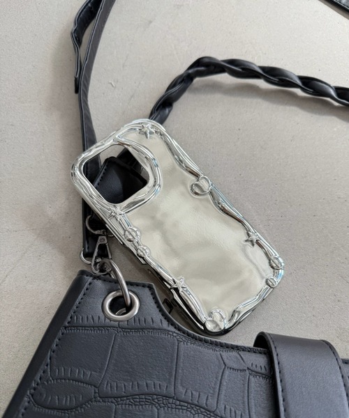 SANSeLF（サンセルフ）の「【SANSeLF】 メタリックスター ハートスマホケース シリコンソフト ミラー風デザイン iPhoneカバー アイフォンケース sac25a013（スマホケース/カバー・レディース・シルバー・iPhone 16/iPhone 15/iPhone 14）」の5枚目の写真