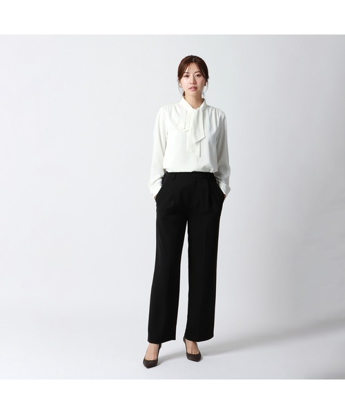 AOYAMA（アオヤマ）の「＜WEB限定＞通勤にも特別な日にも、コーディネートを格上げ！アシンメトリーフリルブラウス（シャツ/ブラウス・レディース・ネイビー/ホワイト・M/L）」の11枚目の写真