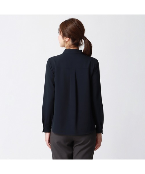 AOYAMA（アオヤマ）の「＜WEB限定＞通勤にも特別な日にも、コーディネートを格上げ！アシンメトリーフリルブラウス（シャツ/ブラウス・レディース・ネイビー/ホワイト・M/L）」の13枚目の写真
