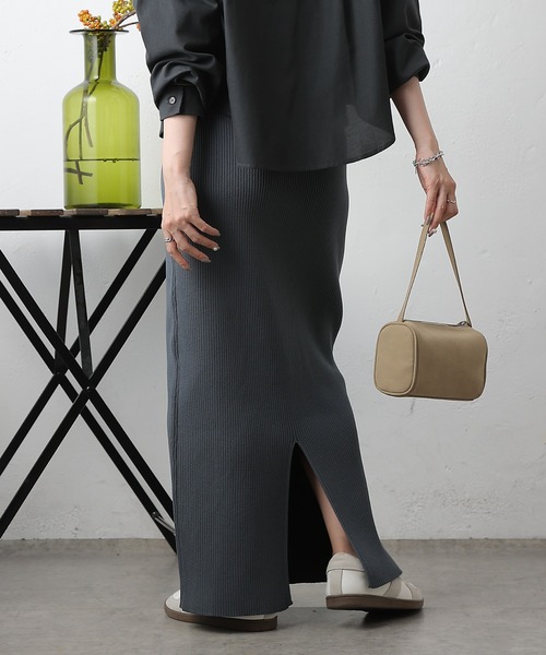 COLONY 2139(コロニートゥーワンスリーナイン)の「エステルヤーンリブIラインスカート(スカート・レディース・ブラウン/ブラック/チャコールグレー・SMALL/MEDIUM)」の16枚目の写真