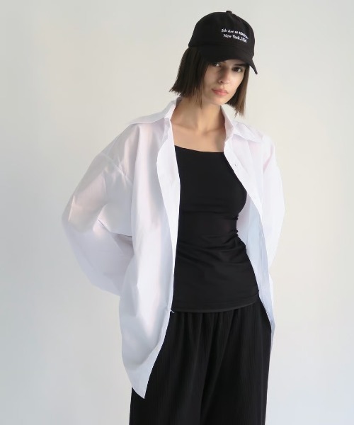 KALENO(カレノ)の「unisex cotton over shirt(シャツ/ブラウス・レディース・ホワイト/ブルー・FREE)」の2枚目の写真