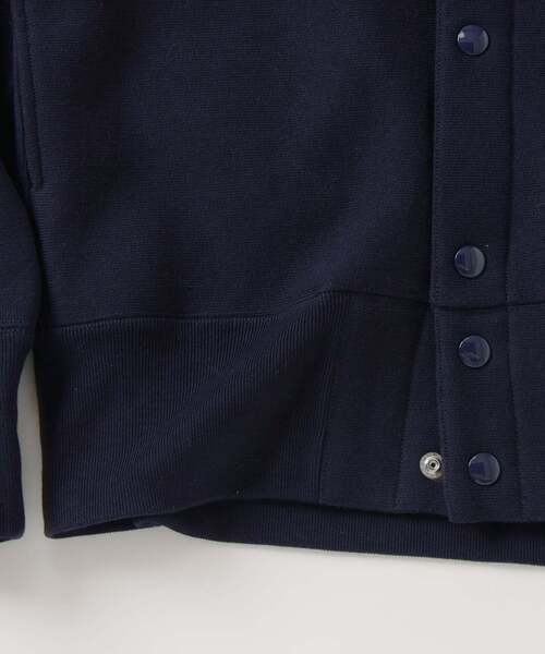 Champion（チャンピオン）の「CHAMPION / チャンピオン 別注 R/W エルボーパッチ スナップ カーディガン（カーディガン/ボレロ・メンズ・グレー/アイボリー/ブラウン/ネイビー・LARGE/X-LARGE）」の12枚目の写真