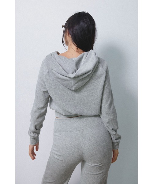 ALEXIA STAM（アリシアスタン）の「Wellness Velour Hoodie  /ウェルネス ベロアフーディー（パーカー・レディース・グレー/ブラウン/レッド・FREE）」の7枚目の写真