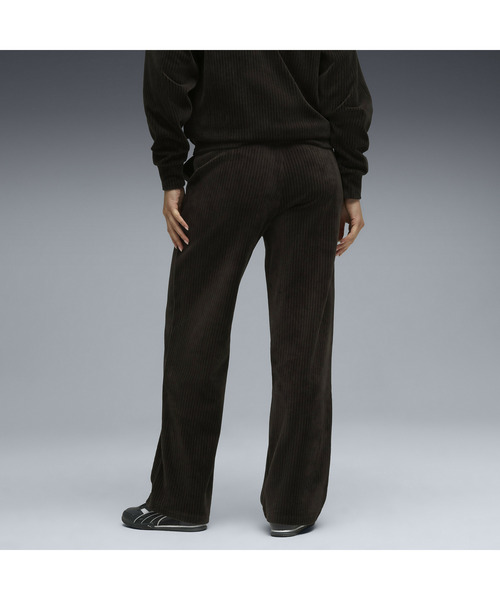 PUMA(プーマ)の「PUMA プーマ ウィメンズ ESS ELEVATED ベロア リブ ストレートレッグ パンツ(その他パンツ・レディース・パープル系その他7/オフホワイト/ブラック・MEDIUM/SMALL/LARGE/X-LARGE)」の18枚目の写真