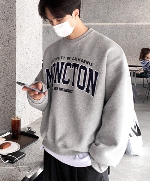 NOWLE（ノウル）の「【NOWLE】ヴィンテージライク カレッジロゴ 刺繍 スウェット（スウェット・メンズ・グレー・LARGE/MEDIUM/X-LARGE）」の11枚目の写真