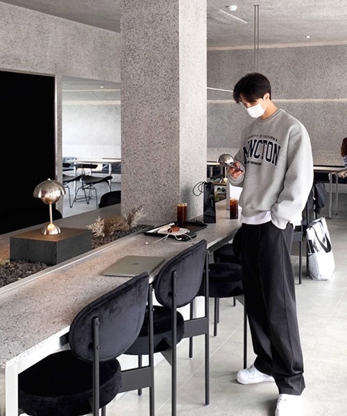 NOWLE（ノウル）の「【NOWLE】ヴィンテージライク カレッジロゴ 刺繍 スウェット（スウェット・メンズ・グレー・LARGE/MEDIUM/X-LARGE）」の9枚目の写真