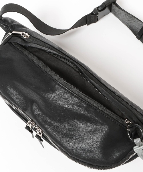 niko and...(ニコアンド)の「オリジナルテープロゴボディバッグ(ボディバッグ/ウエストポーチ・レディース・グレー/ブラック/カモフラージュ/ブラック系・0)」の18枚目の写真