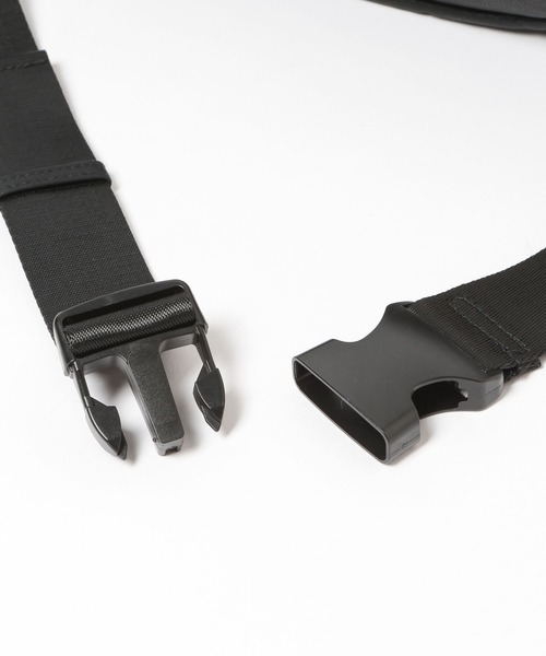 niko and...(ニコアンド)の「オリジナルテープロゴボディバッグ(ボディバッグ/ウエストポーチ・レディース・グレー/ブラック/カモフラージュ/ブラック系・0)」の22枚目の写真