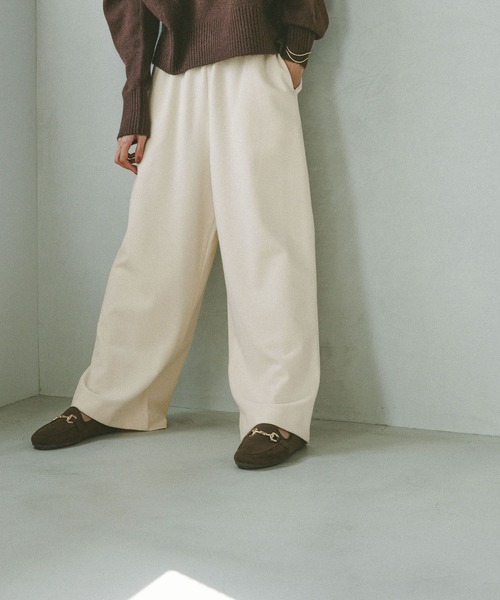 GLOBAL WORK（グローバルワーク）の「あったかリラックスワイドパンツ/591305（その他パンツ・レディース・グレー系その他6/ライトグレー/オフホワイト/ダークブルー/ブラウン系その他7/ブラック・SMALL/LARGE/MEDIUM）」の12枚目の写真