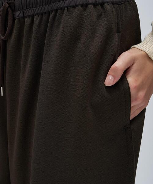 cloenc（クロエンス）の「【セットアップ／マシンウォッシュ】カットジョーゼットイージーワイドパンツ（その他パンツ・レディース・ダークブラウン/ブラック/オフホワイト・01/02/03）」の15枚目の写真
