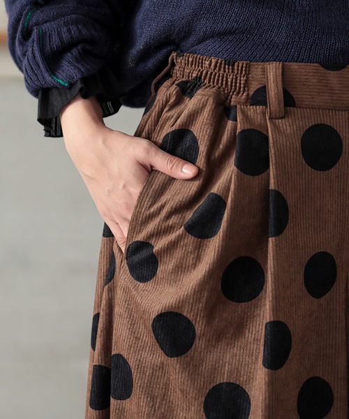 n'OrLABEL（ノアールレーベル）の「『ドットコーデュロイワイドパンツ』（その他パンツ・レディース・ブラック/ブラウン・FREE）」の16枚目の写真