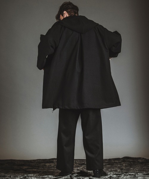 NO ID.(ノーアイディ)の「【NO ID.】Cross Tuck Wide Trousers / クロス タック ワイド トラウザーズ(その他パンツ・メンズ・ブラック/グレー・2/1)」の8枚目の写真