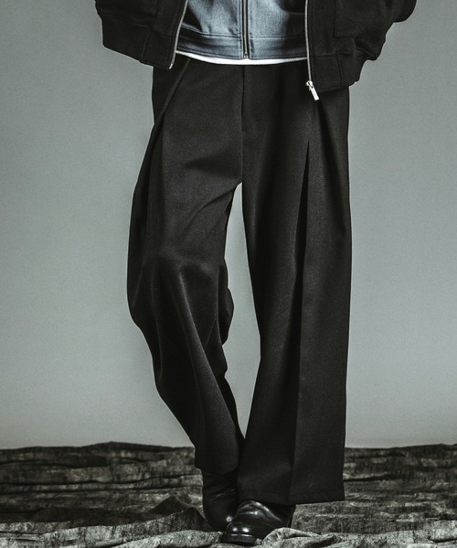 NO ID.(ノーアイディ)の「【NO ID.】Cross Tuck Wide Trousers / クロス タック ワイド トラウザーズ(その他パンツ・メンズ・ブラック/グレー・2/1)」の15枚目の写真