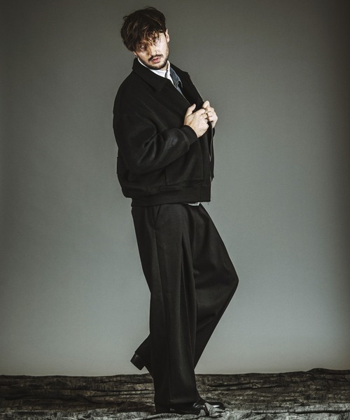 NO ID.(ノーアイディ)の「【NO ID.】Cross Tuck Wide Trousers / クロス タック ワイド トラウザーズ(その他パンツ・メンズ・ブラック/グレー・2/1)」の21枚目の写真