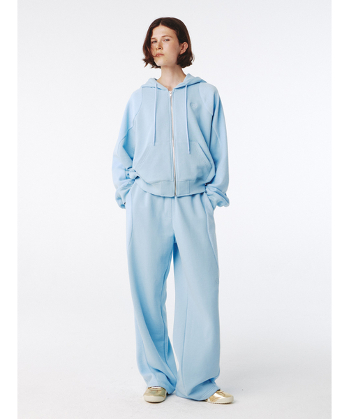 Kijun(キジュン)の「Flow Sweatpants Sky Blue(スウェットパンツ・レディース・その他・MEDIUM)」の4枚目の写真