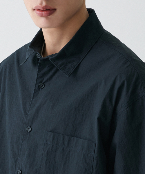 MUSINSA STANDARD（ムシンサスタンダード）の「[シティレジャー] CNオーバーサイズ半袖シャツ[ブラック]（シャツ/ブラウス・メンズ・その他・LARGE/X-LARGE/XX-LARGE/SMALL/MEDIUM）」の3枚目の写真