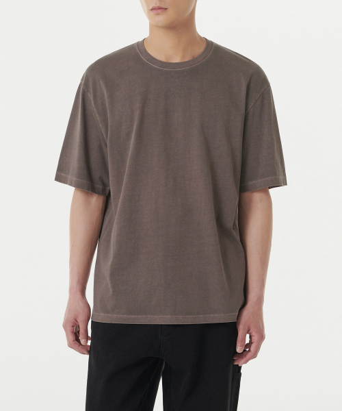 MUSINSA STANDARD（ムシンサスタンダード）の「ピグメントリラックスクルーネックTシャツ[ブラウン]（Tシャツ/カットソー・メンズ・その他・XXX-LARGE/SMALL/MEDIUM/LARGE/X-LARGE/XX-LARGE）」の3枚目の写真